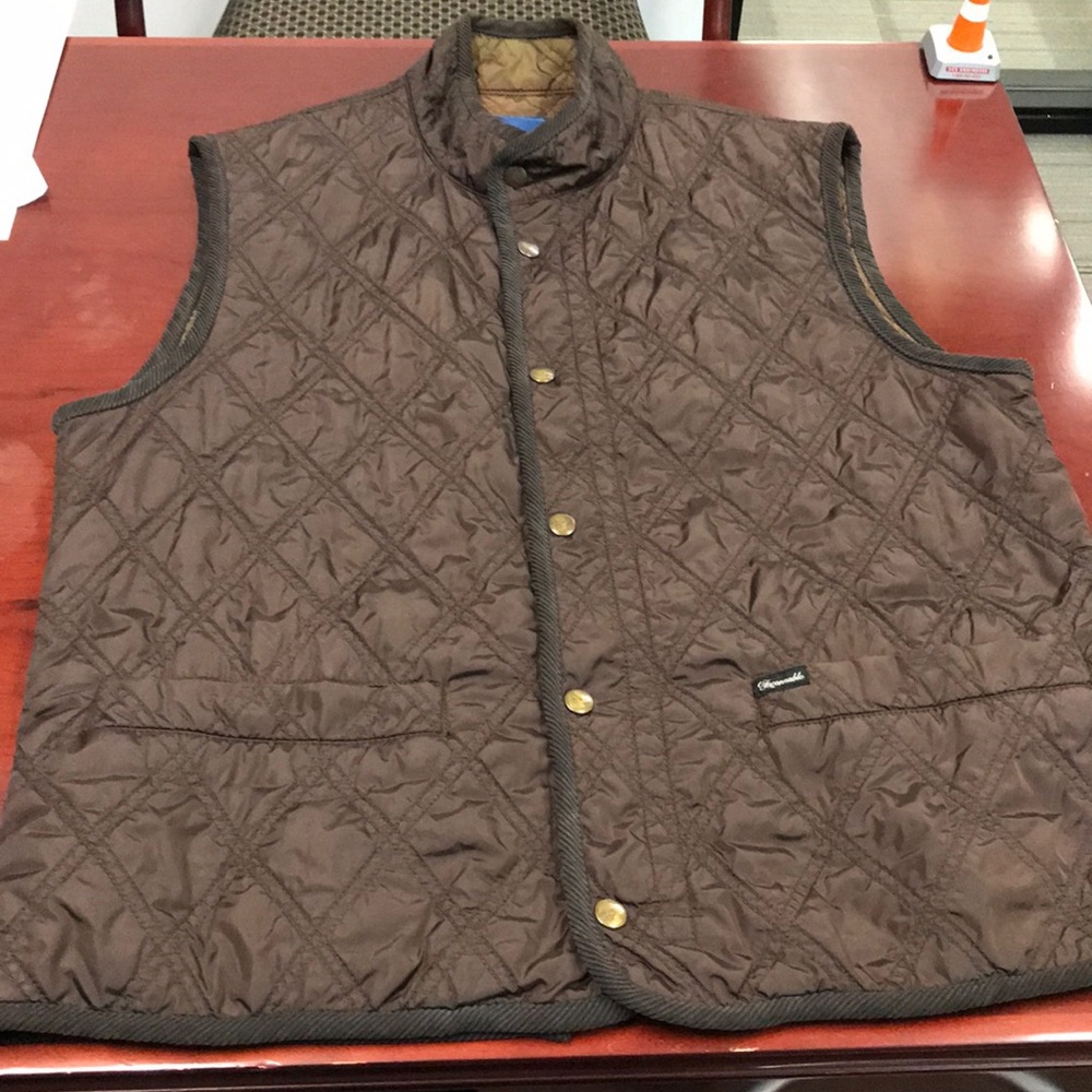 Men Faconnable Vest . Brown. Medium